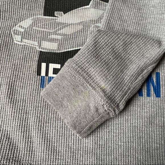 Four 2T long sleeved vehicle tops - Picture 13 of 13